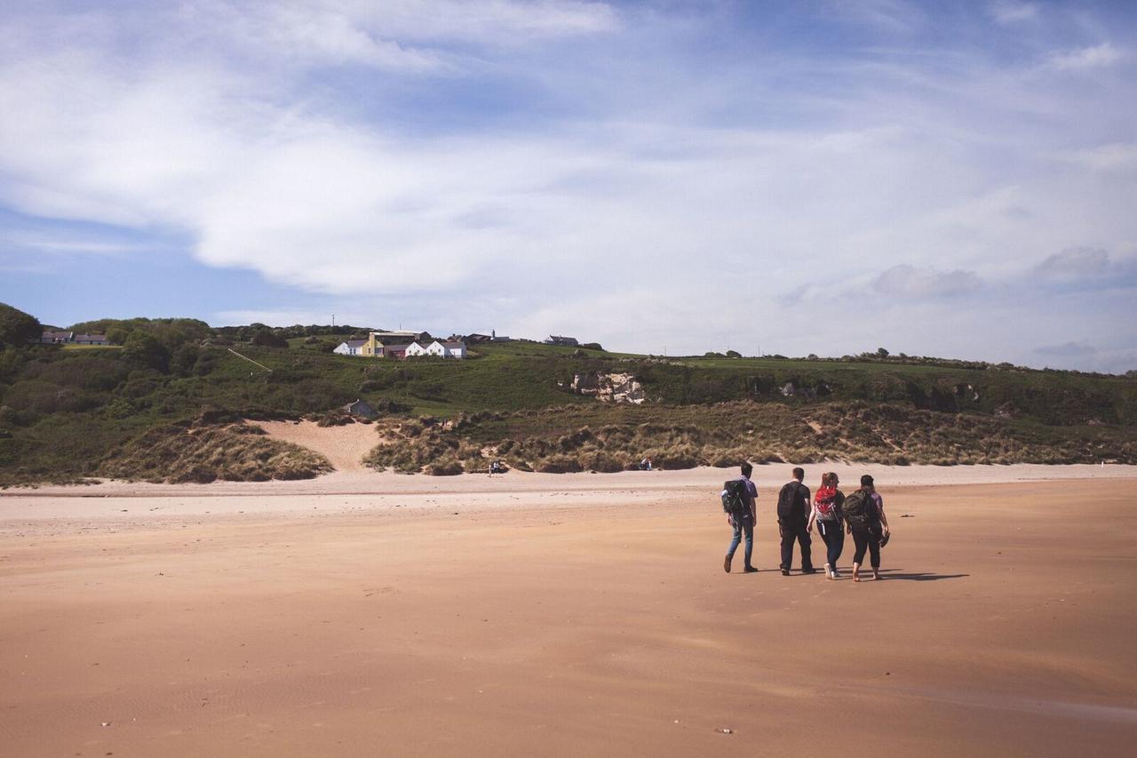 בלינטוי White Park Bay Youth Hostel מראה חיצוני תמונה